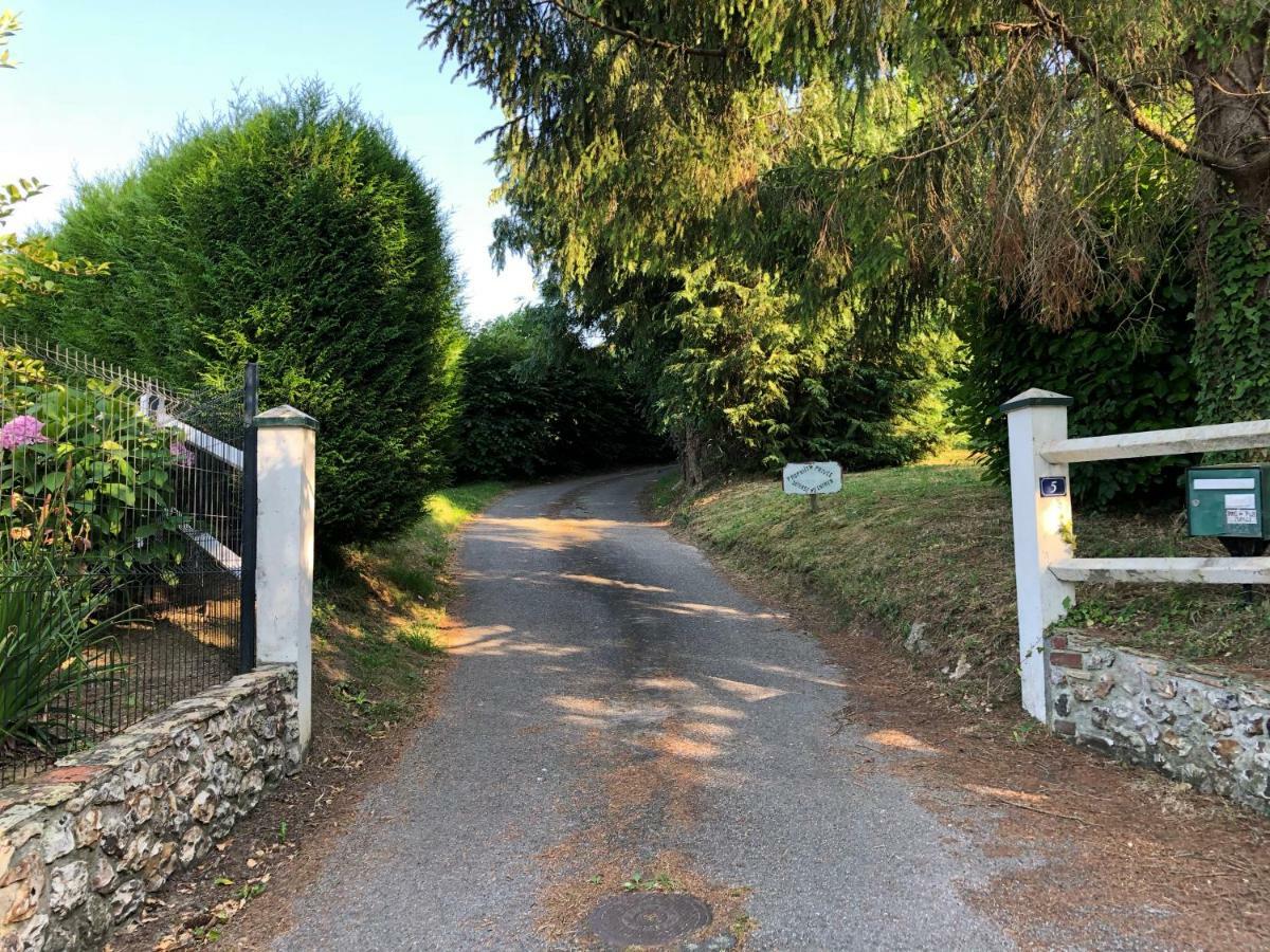 Aux Lettres Du Lavoir La Rivière-Saint-Sauveur エクステリア 写真