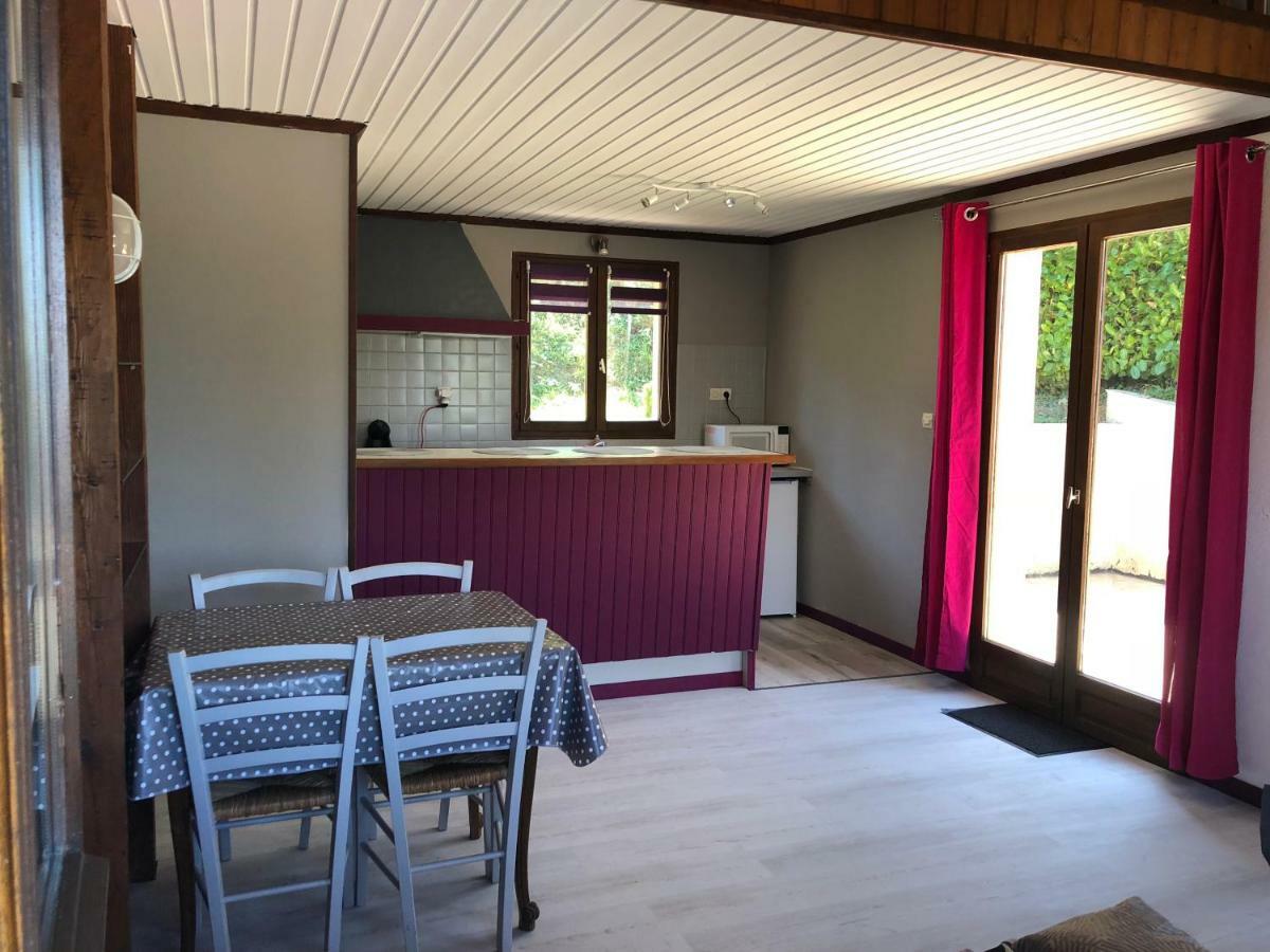 Aux Lettres Du Lavoir La Rivière-Saint-Sauveur エクステリア 写真